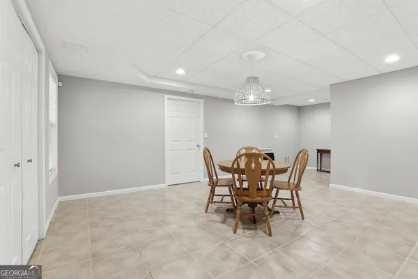 $569,000 | 25 Lyndhurst Way, Sharpsburg, GA 30277