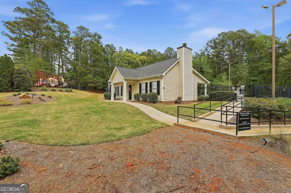 $569,000 | 25 Lyndhurst Way, Sharpsburg, GA 30277