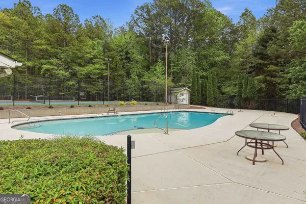 $569,000 | 25 Lyndhurst Way, Sharpsburg, GA 30277