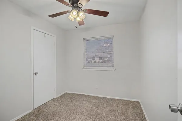 $249,900 | 313 Northwest Jayellen Avenue, Burleson, TX 76028