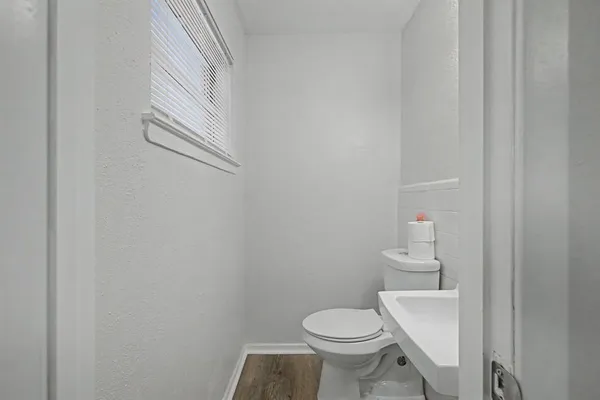 $249,900 | 313 Northwest Jayellen Avenue, Burleson, TX 76028