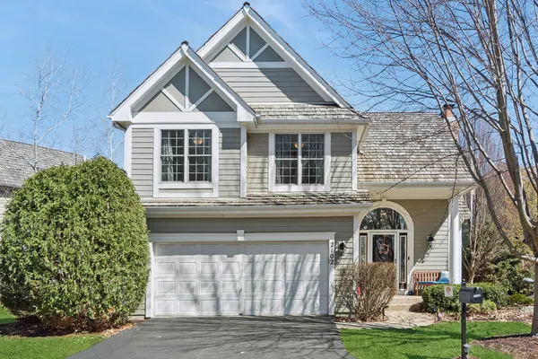 $460,000 | 2102 Brookside Lane, Aurora, IL 60502