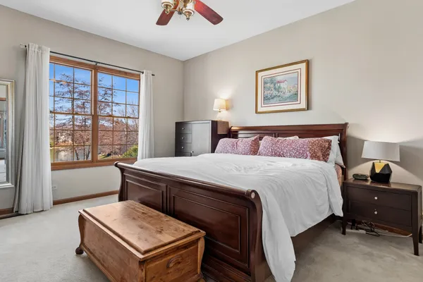 $460,000 | 2102 Brookside Lane, Aurora, IL 60502