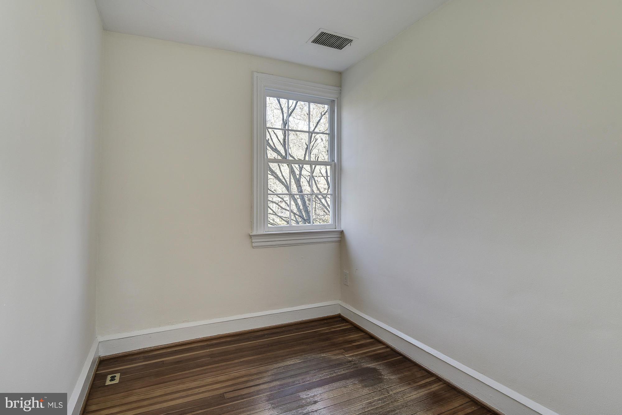 3626 T Street Northwest Washington, DC 20007 - Photo 12 of 20 Bedroom