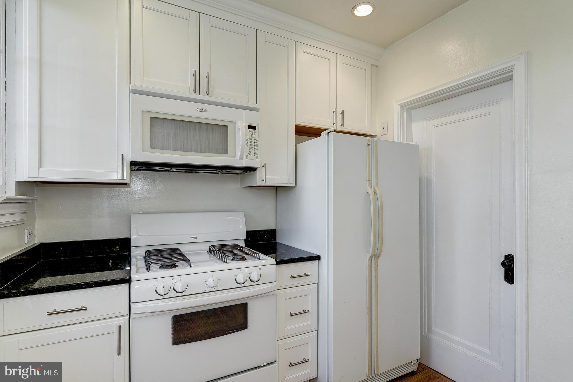 3626 T Street Northwest Washington, DC 20007 - Photo 7 of 20 Kitchen