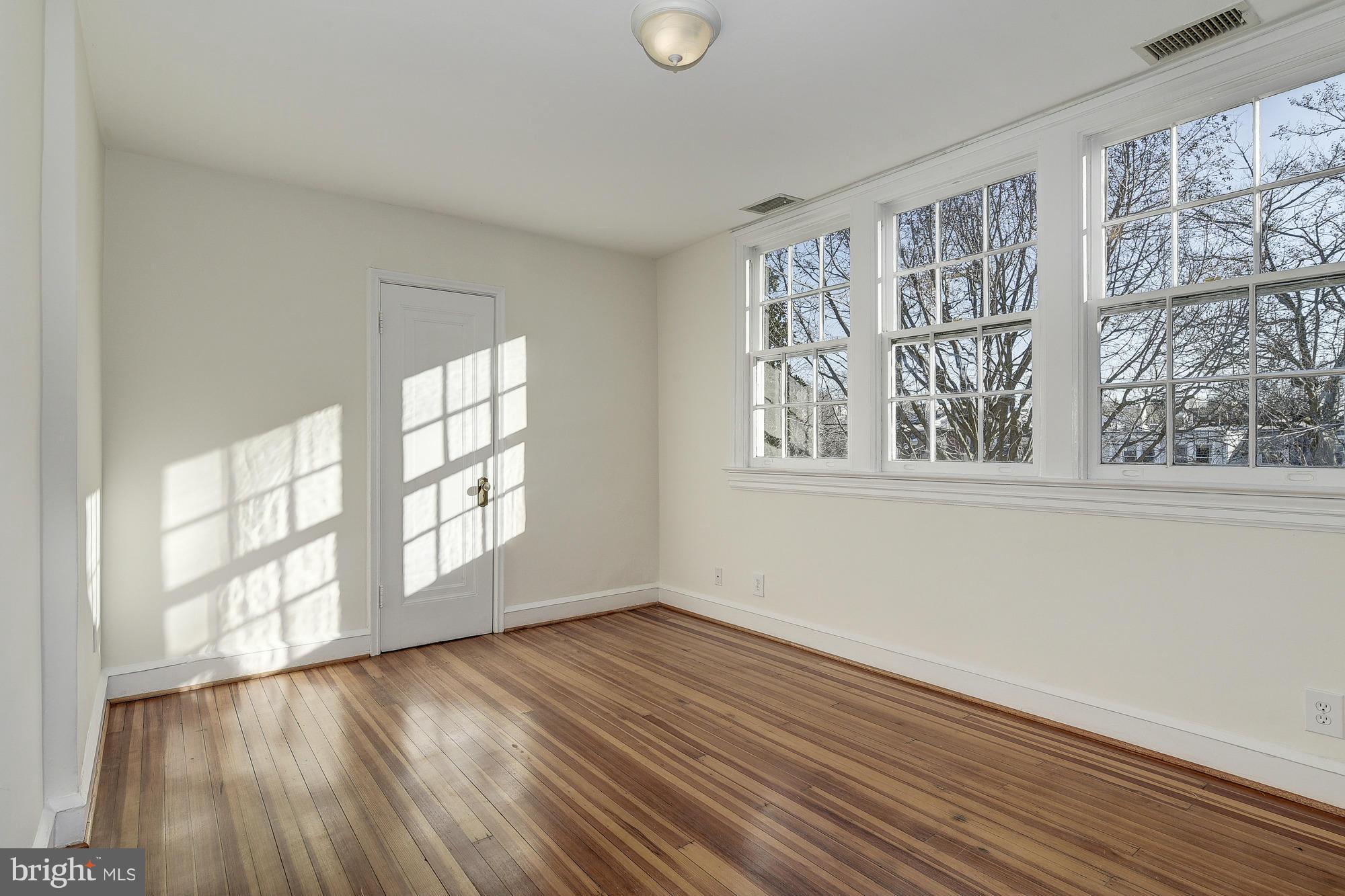 3626 T Street Northwest Washington, DC 20007 - Photo 8 of 20 Bedroom (Master)