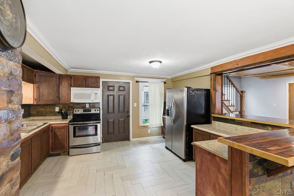 511 State Street Fulton, NY 13069 - Photo 12 of 41