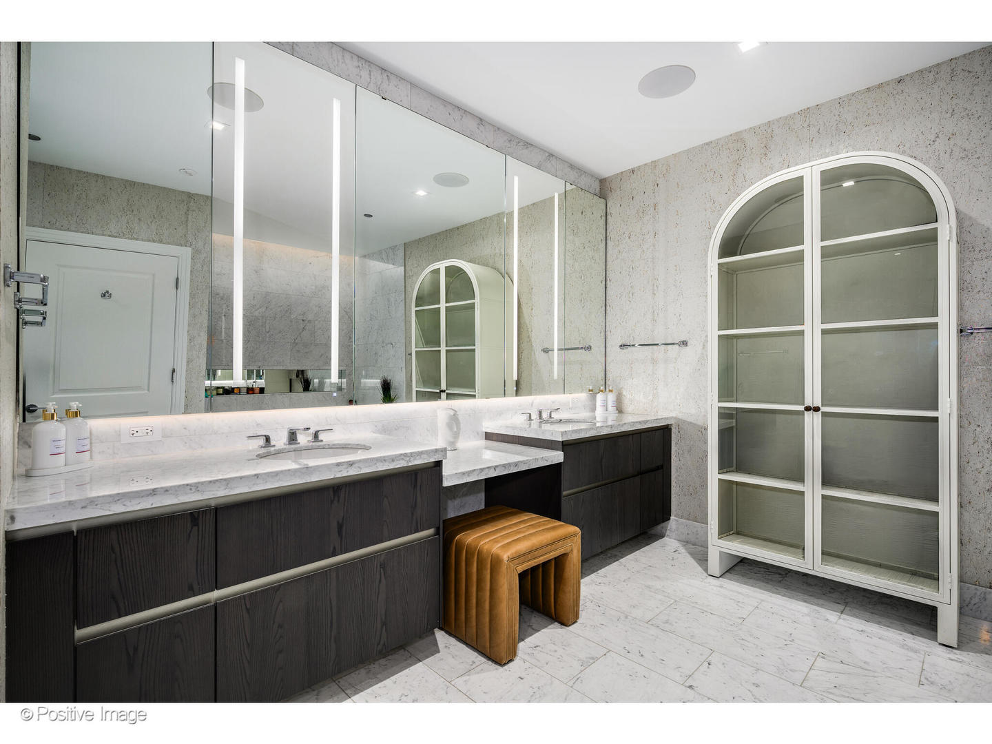 363 East Wacker Drive, Unit 3101 Chicago, IL 60601 - Photo 27 of 42