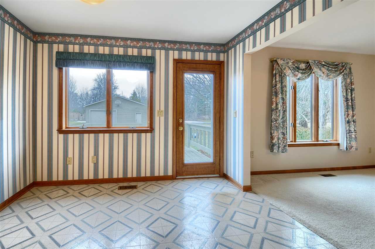8307 Potter Road Flushing, MI 48433 - Photo 21 of 48 Breakfast Room - Slider t