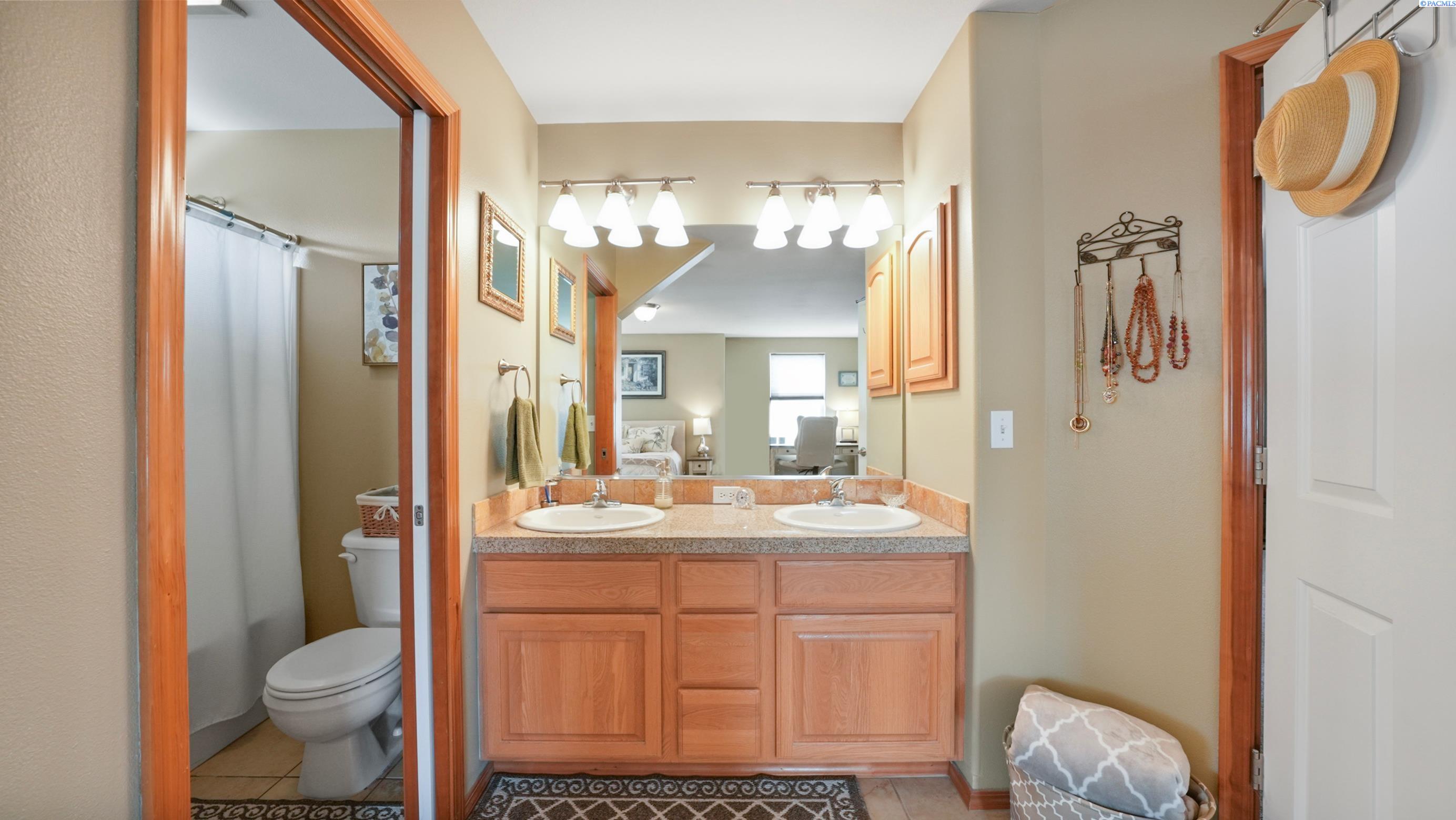 153 Keene Road, Unit 9 Richland, WA 99352 - Photo 16 of 30 Gallery Image 16