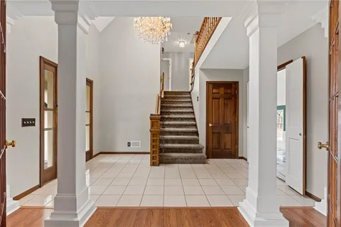 $450,000 | 16100 West Chalet Drive, Olathe, KS 66062