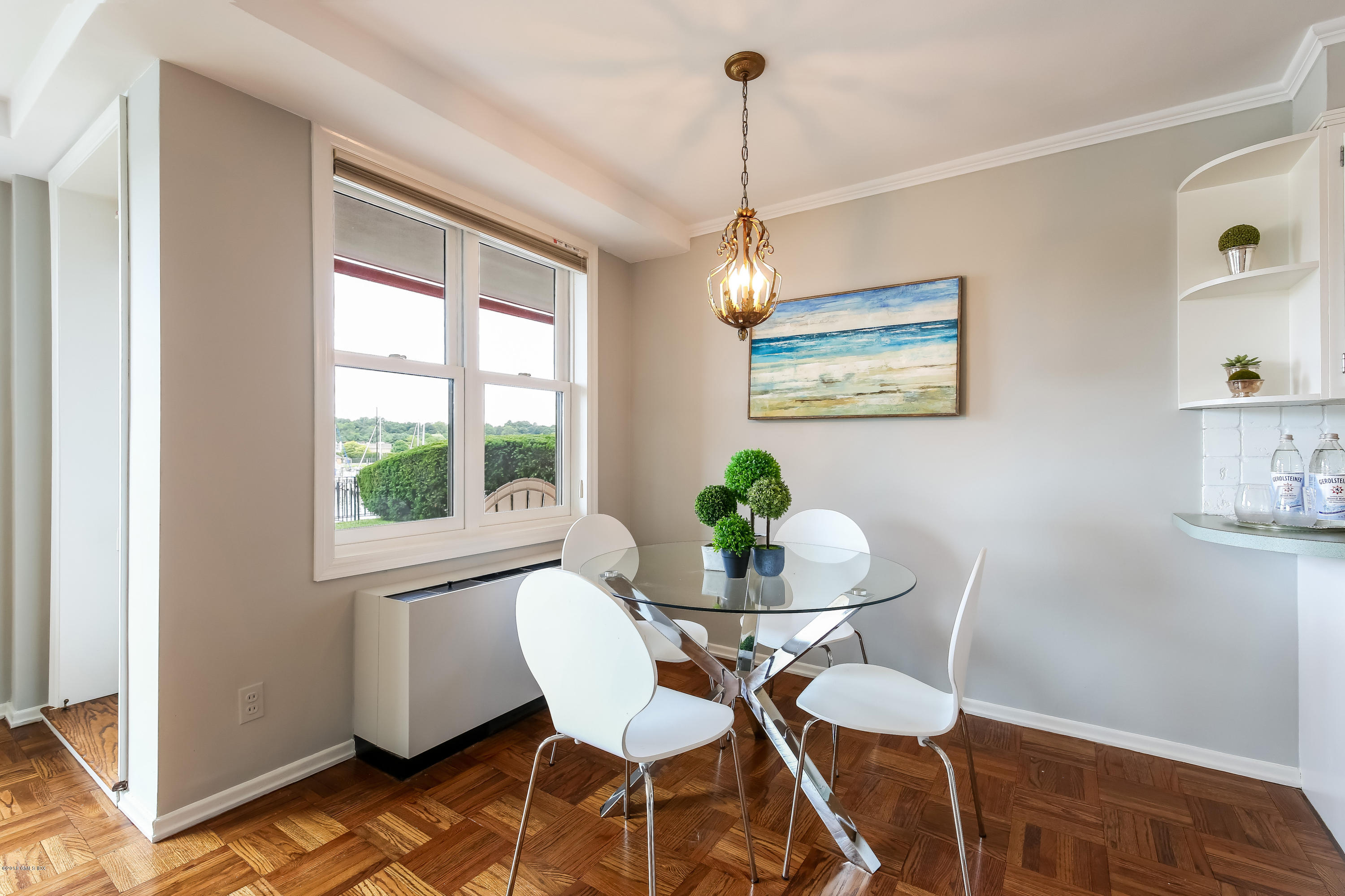 636 Steamboat Road, Unit B1 SOUTH Greenwich, CT 06830 - Photo 8 of 17 Dining Room
