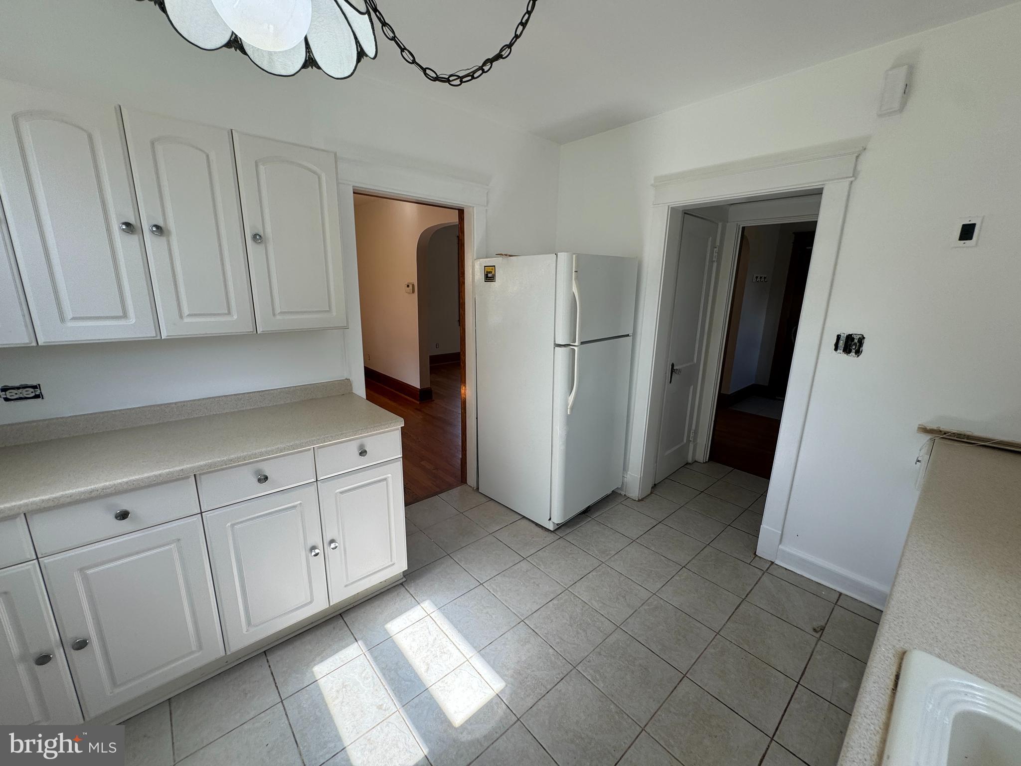 5570 Ashbourne Road Halethorpe, MD 21227 - Photo 12 of 23
