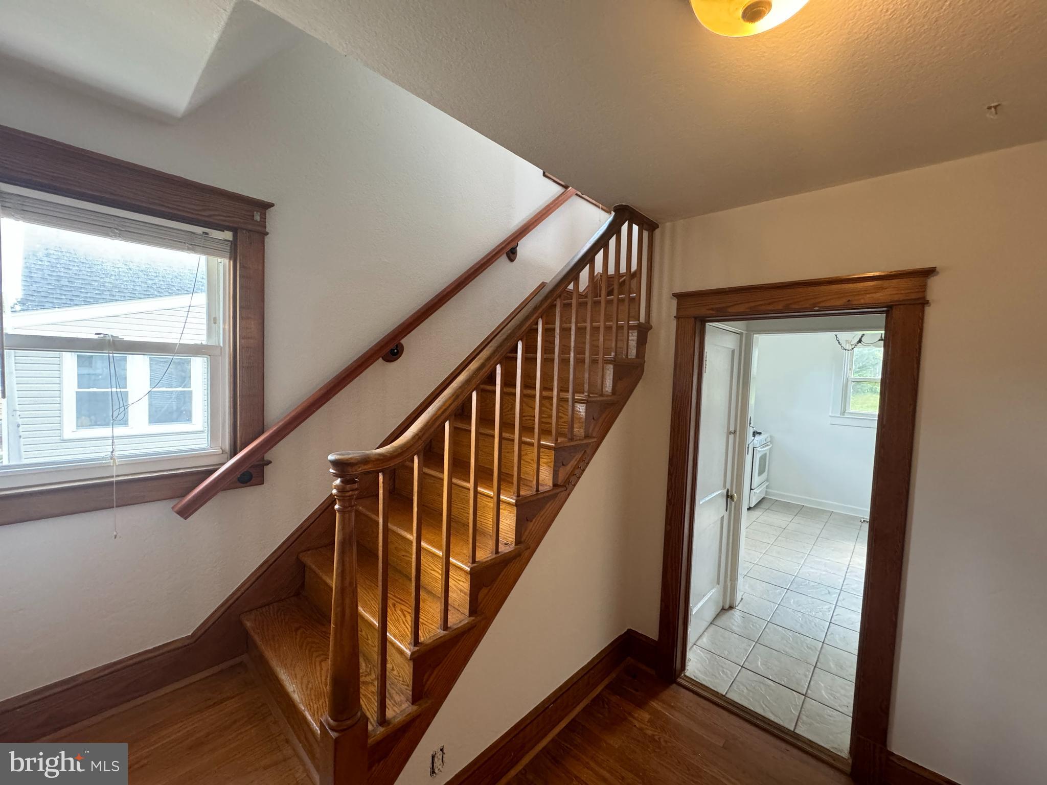 5570 Ashbourne Road Halethorpe, MD 21227 - Photo 9 of 23