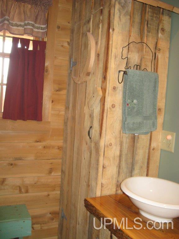 1460 17th Road Bark River, MI 49807 - Photo 27 of 36 Gallery Image 27
