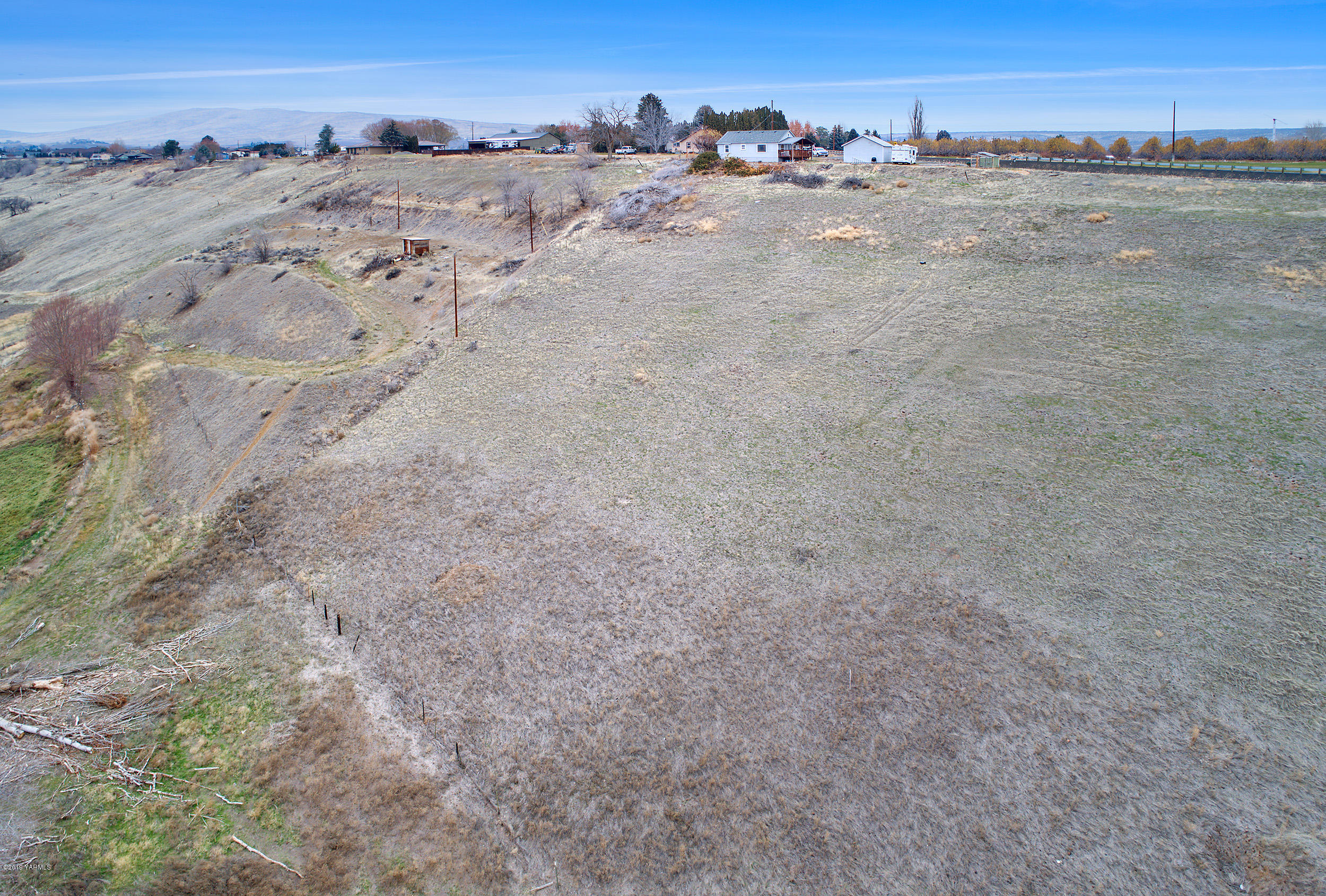 11130 Estes Road Yakima, WA 98908 - Photo 16 of 16 an aerial view of a covered with trees