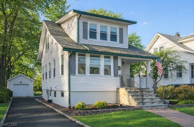 $549,900 | 31 Gray Street, West Caldwell, NJ 07006
