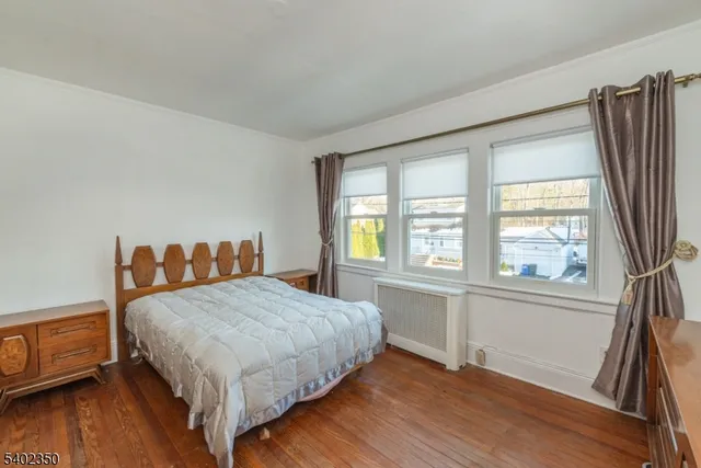 $549,900 | 31 Gray Street, West Caldwell, NJ 07006