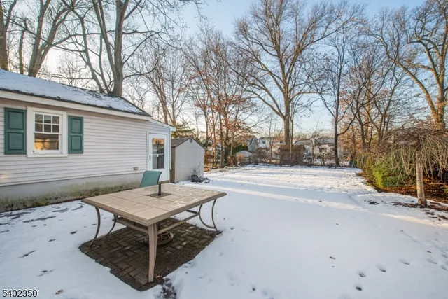 $549,900 | 31 Gray Street, West Caldwell, NJ 07006