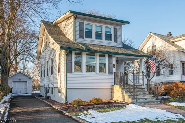 $549,900 | 31 Gray Street, West Caldwell, NJ 07006