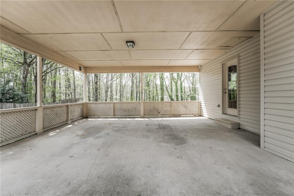 2560 Bluffton Road Buford, GA 30519 - Photo 31 of 38