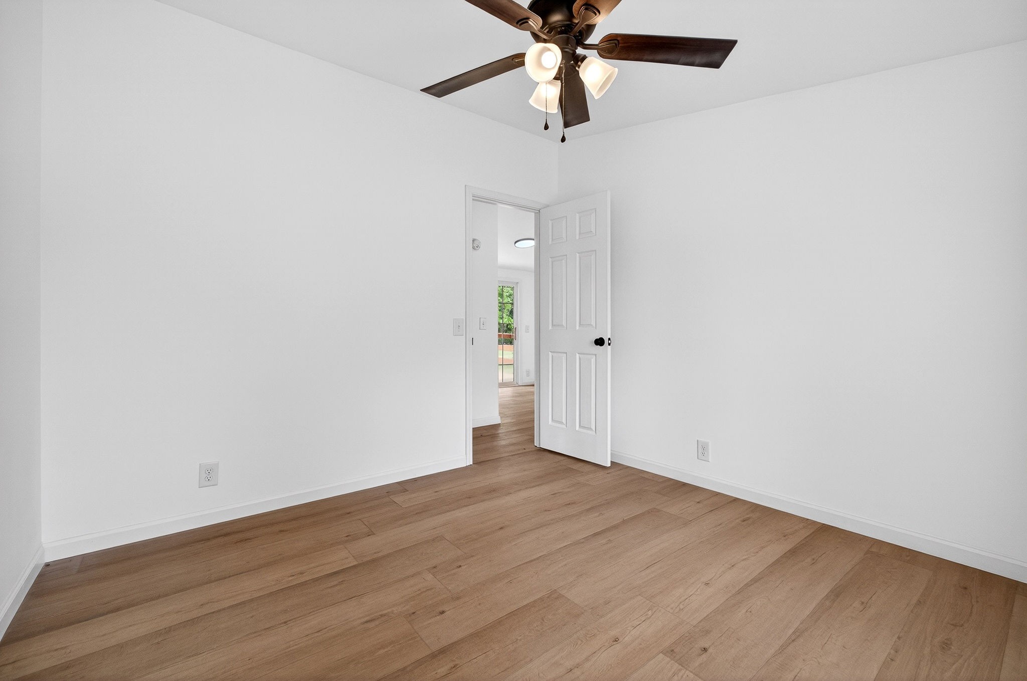 1437 Jefferson Road Smithville, TN 37166 - Photo 12 of 28 Gallery Image 12