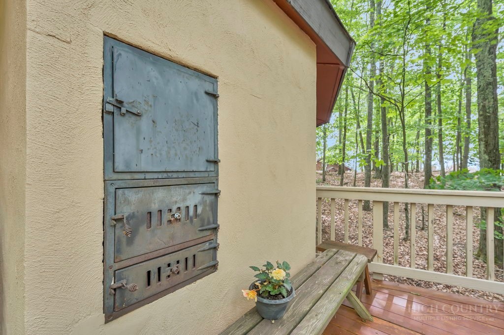 825 Pine Ridge Road Beech Mountain, NC 28604 - Photo 13 of 36