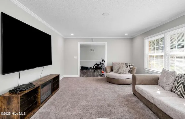 $307,000 | 159 Meadowbrook Lane, Warsaw, NC 28398