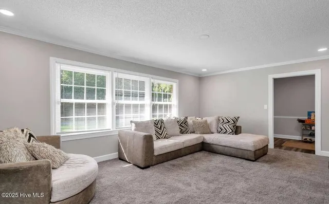 $307,000 | 159 Meadowbrook Lane, Warsaw, NC 28398