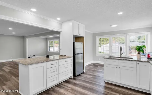 $307,000 | 159 Meadowbrook Lane, Warsaw, NC 28398