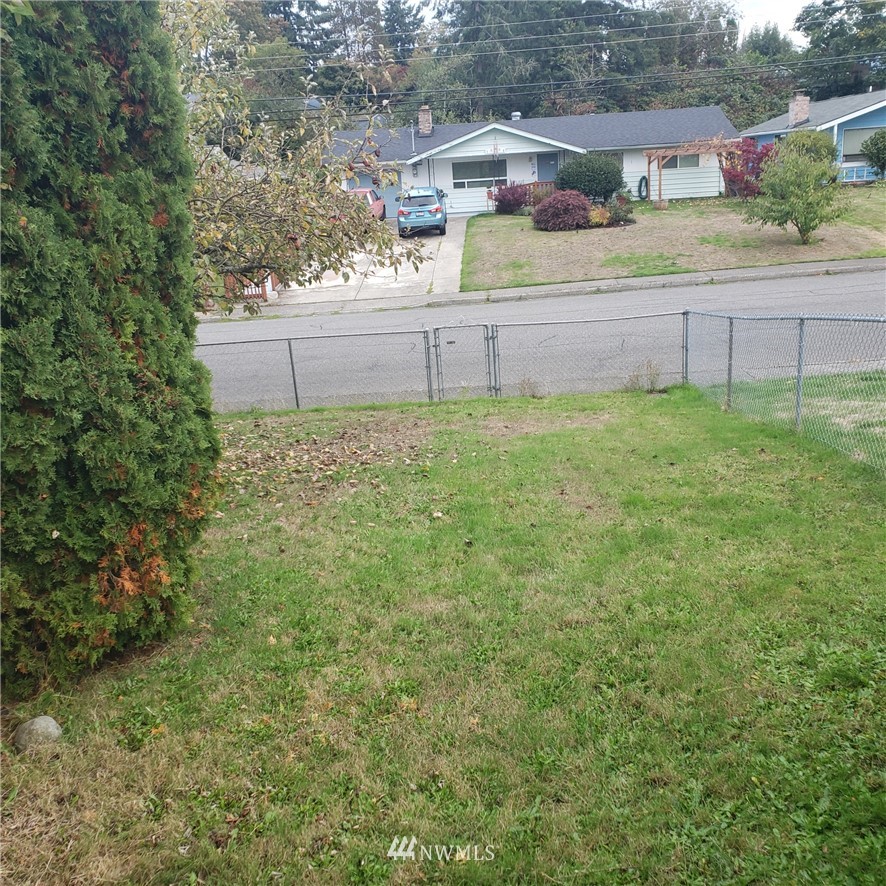 12519 Southeast 166th Street Renton, WA 98058 - Photo 17 of 21 Gallery Image 17