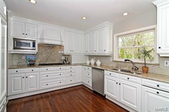 5 Pebble Creek Road St. Louis, MO 63124 - Photo 14 of 28