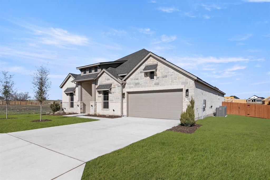 1320 Red Rock Road Hewitt, TX 76643 - Photo 2 of 37 ExteriorFront