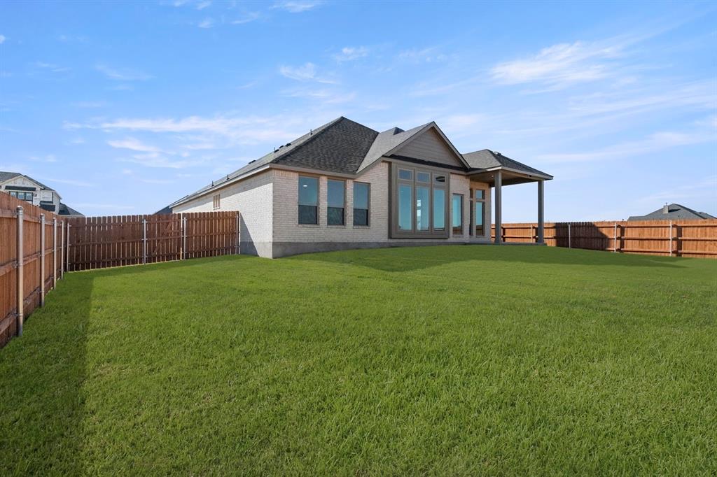 1320 Red Rock Road Hewitt, TX 76643 - Photo 35 of 37 Backyard
