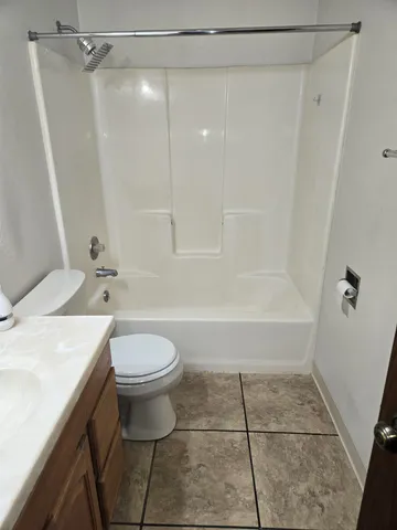 $147,900 | 1755 Maricopa Drive, Unit C, Oshkosh, WI 54904