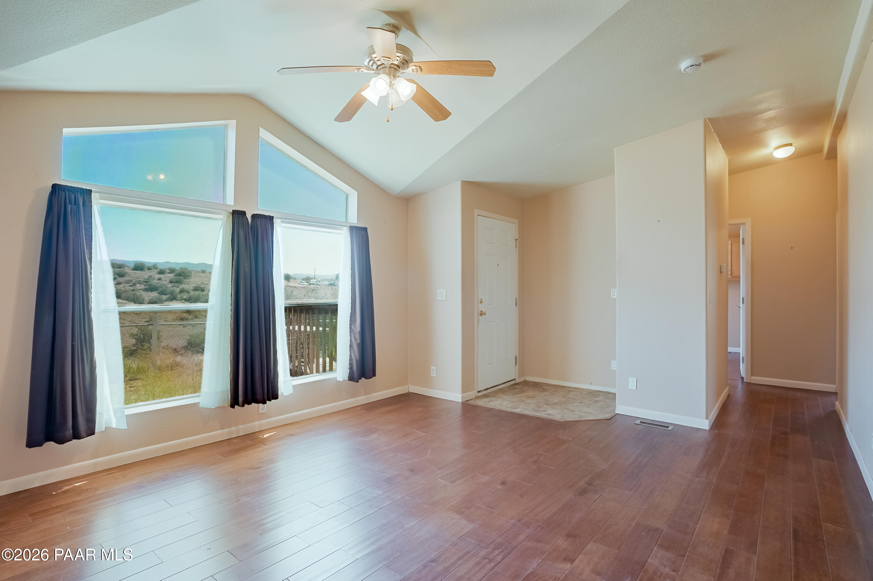 11800 Henderson Road Dewey-Humboldt, AZ 86327 - Photo 4 of 54 Living Room 2