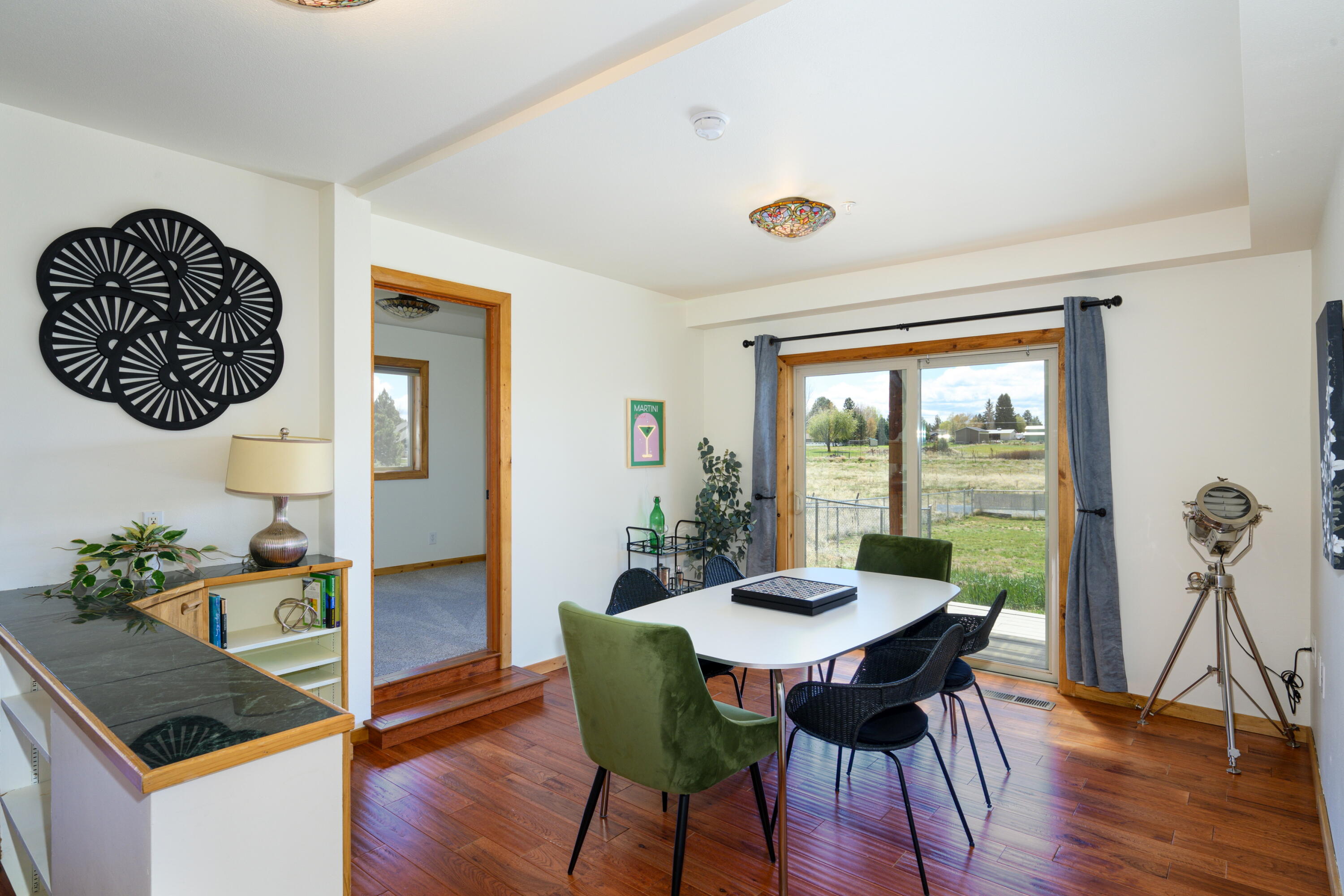 61830 Dobbin Road Bend, OR 97702 - Photo 19 of 77 11 Dobbin Interiors_resize