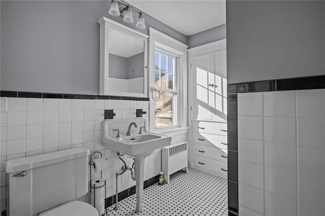 $479,900 | 58 Youngs Avenue, West Warwick, RI 02893