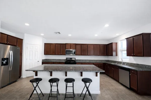 $599,000 | 6410 West Portola Avenue, Fresno, CA 93723