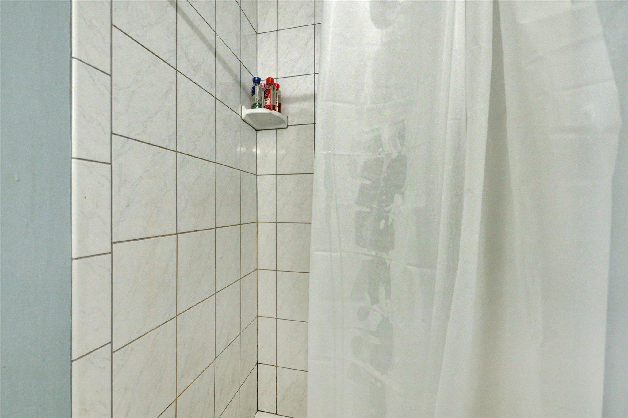 1309 Mill Creek Road Fallston, MD 21047 - Photo 18 of 44 Walk in shower with tile surround