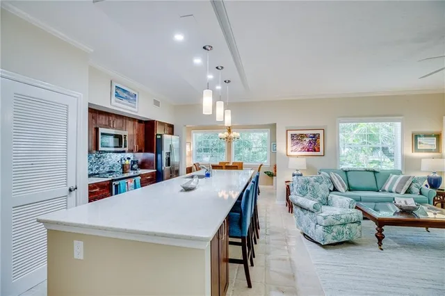 $8,500 | 1215 Winding Oaks Circle East, Unit 401, Vero Beach, FL 32963