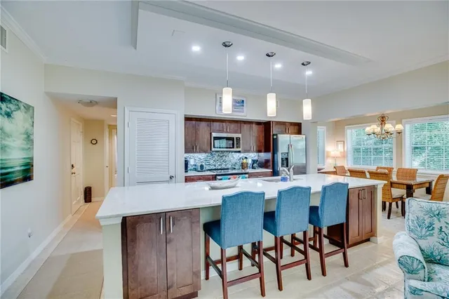 $8,500 | 1215 Winding Oaks Circle East, Unit 401, Vero Beach, FL 32963