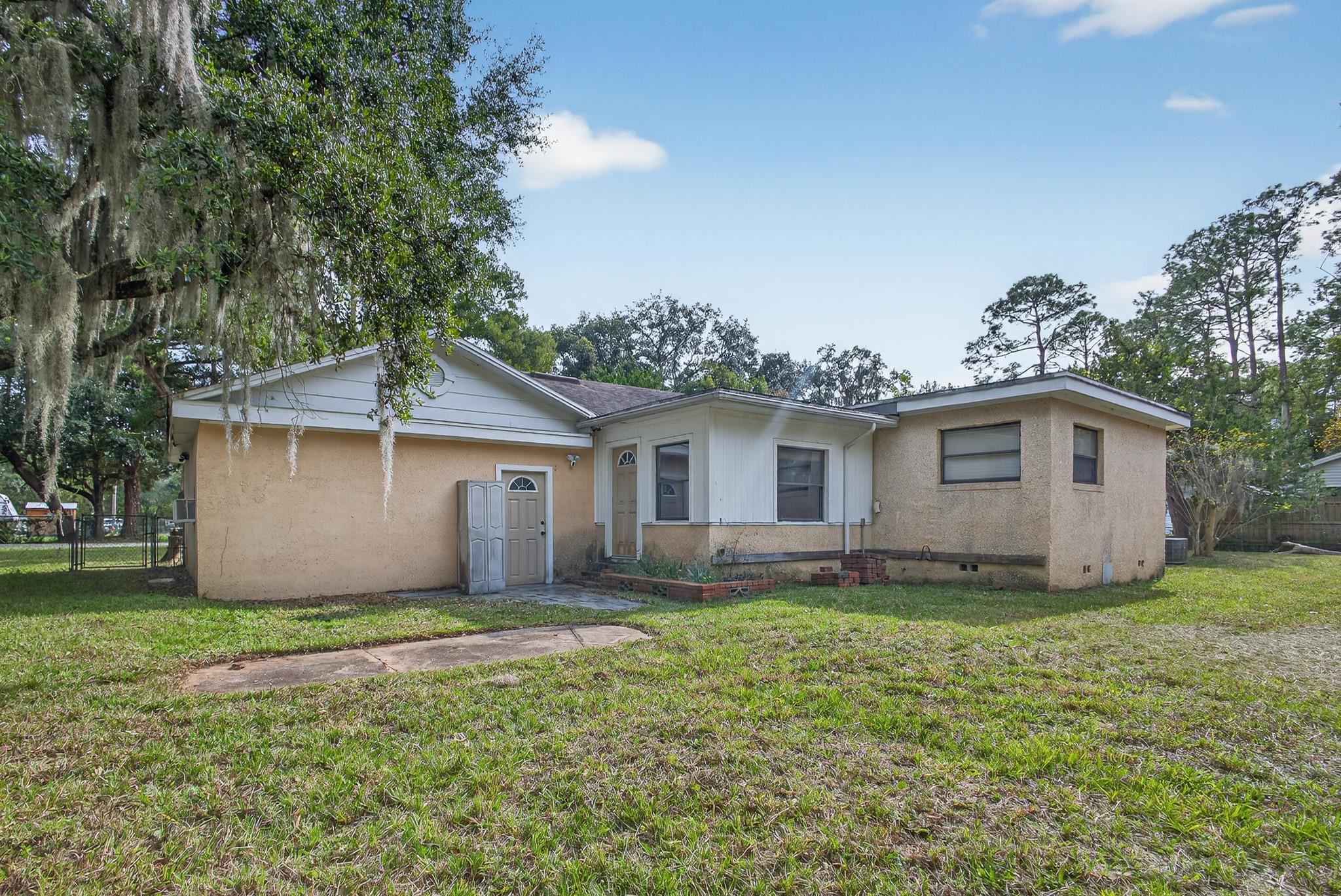 2907 North 5th Street St. Augustine, FL 32084 - Photo 52 of 71 View of front of property featuring crawl space and stucco siding