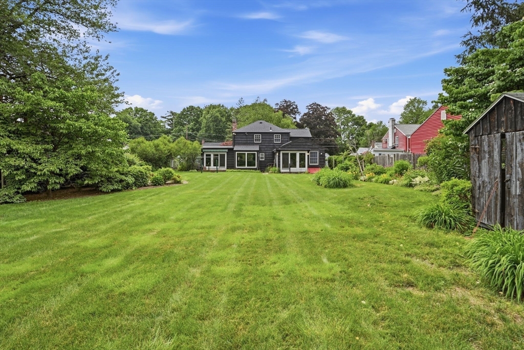 47 Fenway Drive Springfield, MA 01119 - Photo 4 of 42