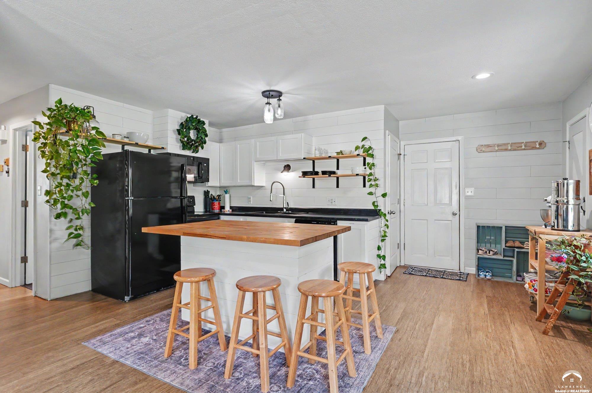 1748 East 800 Road Lawrence, KS 66049 - Photo 12 of 56