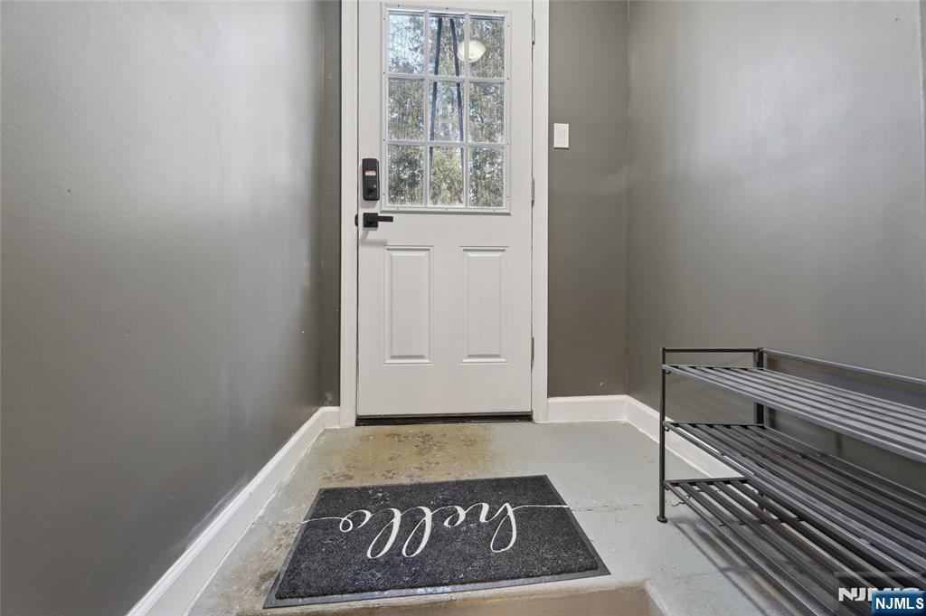 51 Sicomac Road North Haledon, NJ 07508 - Photo 18 of 23