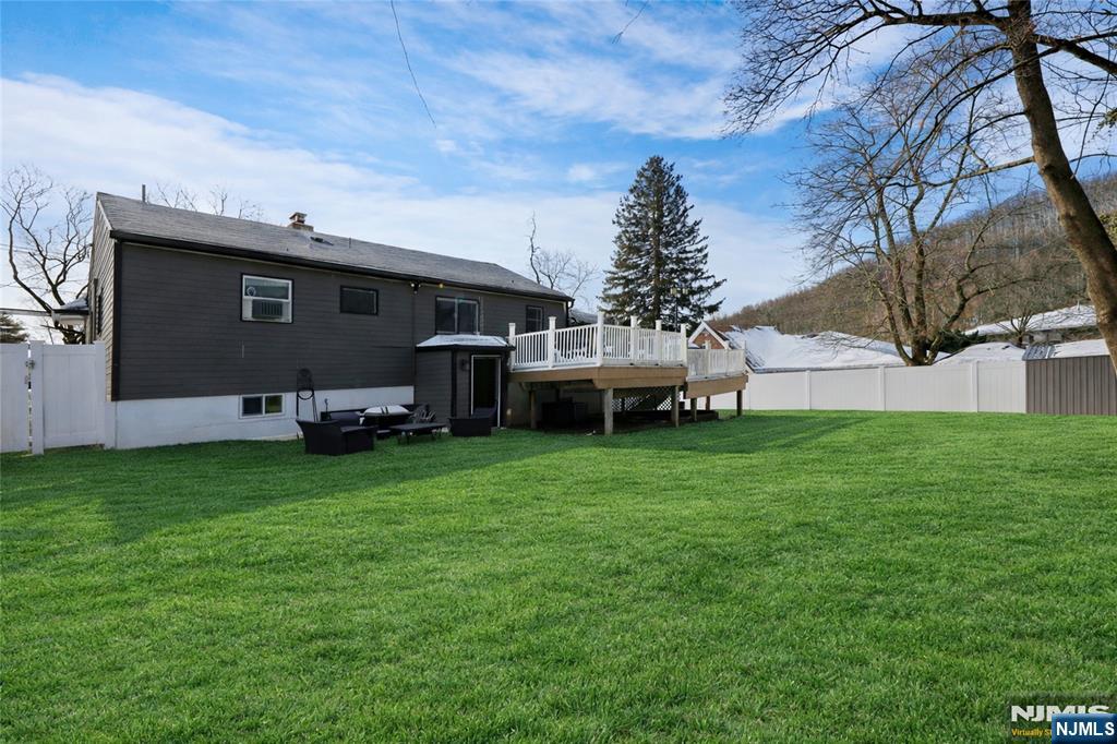 51 Sicomac Road North Haledon, NJ 07508 - Photo 19 of 23