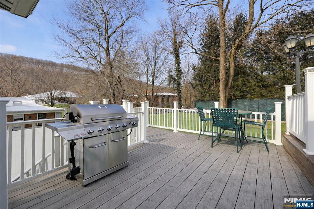 51 Sicomac Road North Haledon, NJ 07508 - Photo 20 of 23