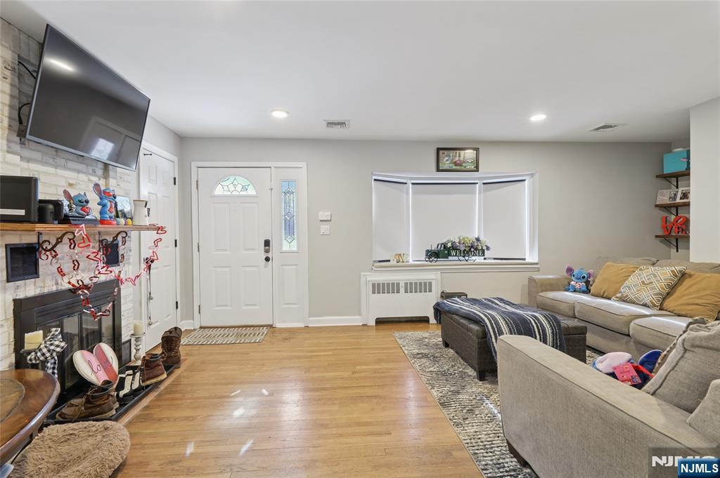 51 Sicomac Road North Haledon, NJ 07508 - Photo 4 of 23