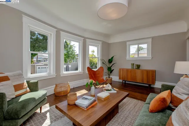 $895,000 | 3211 Madison Street, Alameda, CA 94501